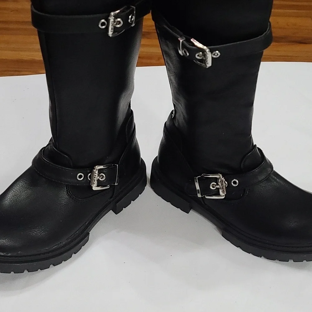 DKNY Girls Boots Black Zips Buckle Accents Chunky Soles Sz 1 EUC‎